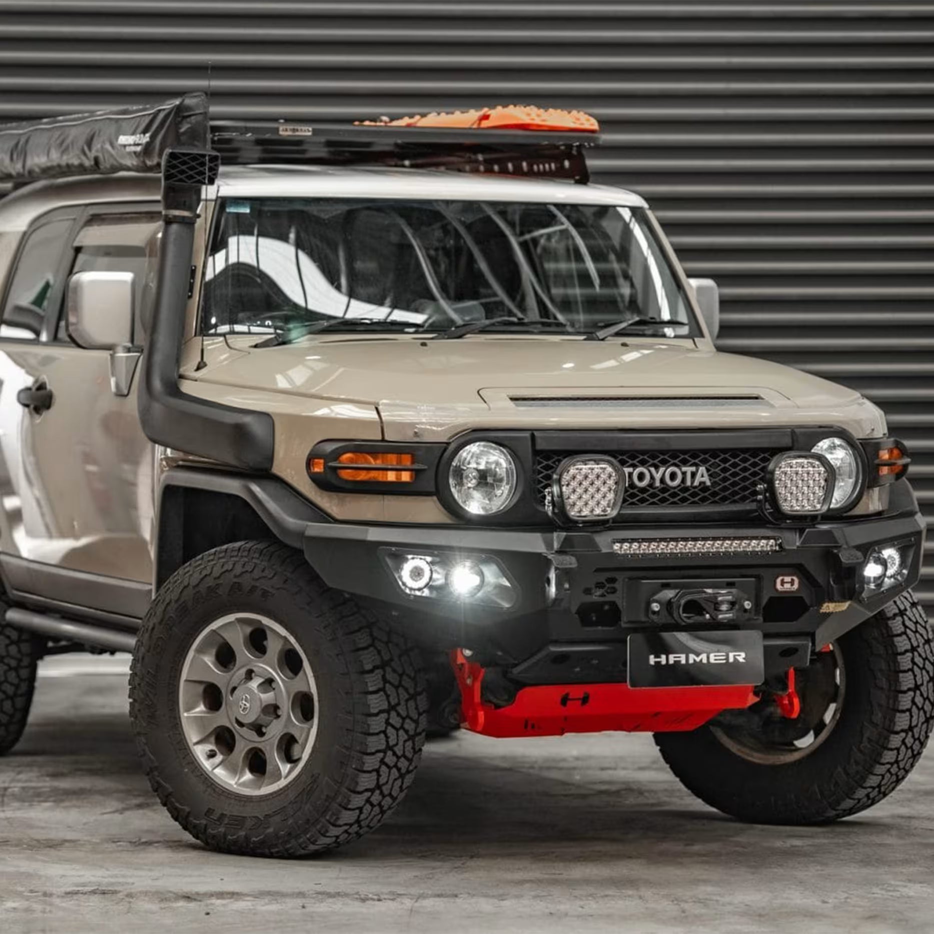 King Series Bull Bar for Toyota FJ Cruiser (2011–2016) by Hamer 4x4 – Heavy-Duty Steel Front Bull Bar with Winch Compatibility and LED Lights