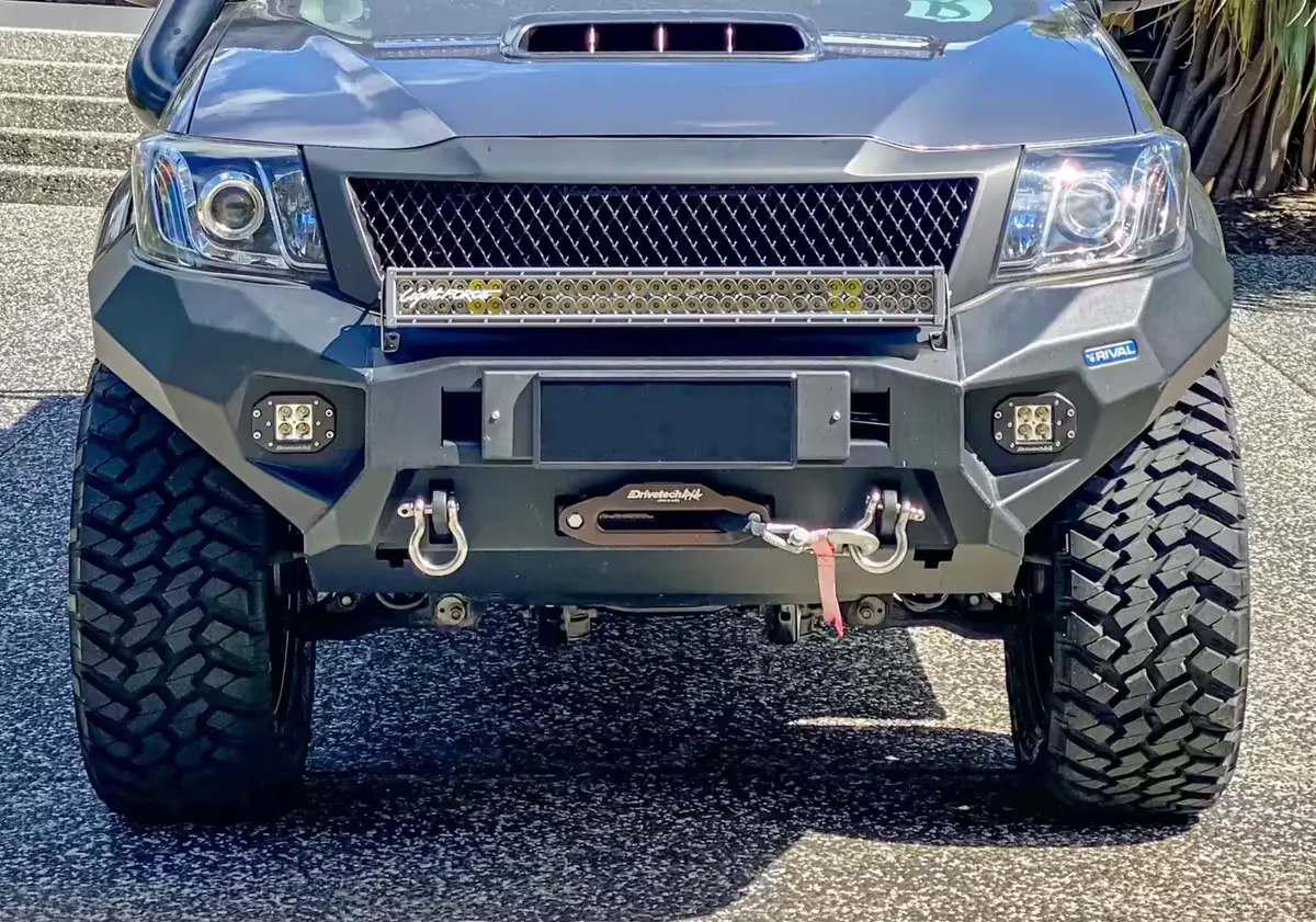Aluminum Front Bar - Toyota Hilux 2011–2015, includes RIVAL FOG Lights (Set of 2)