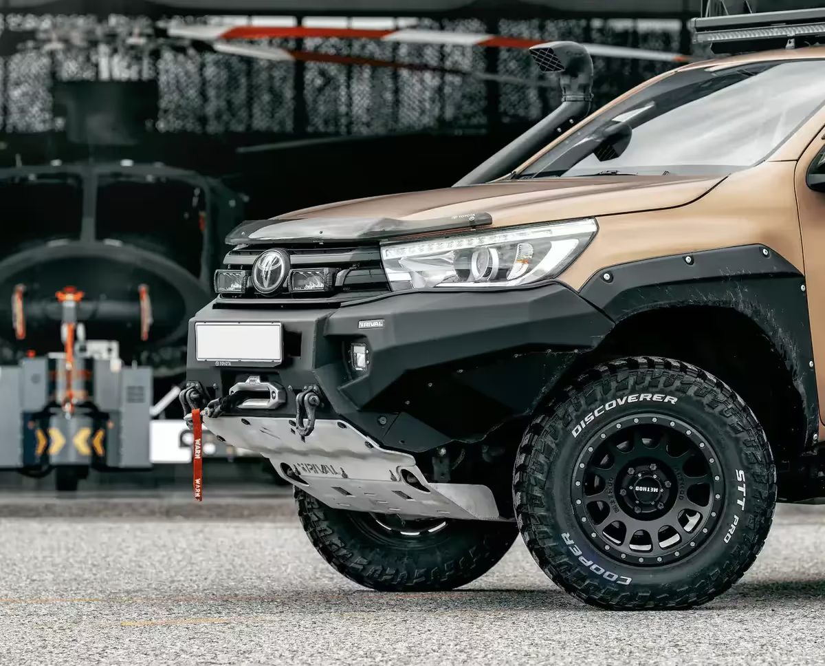 Toyota Hilux 2015-2018 Aluminum Front Bar with RIVAL LED Fog Lights Armor Protection