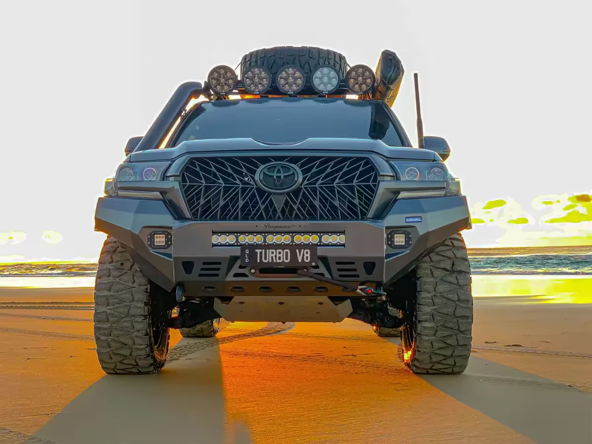 Aluminum Front Bar - Toyota LC200 2015–2021 (Includes RIVAL FOG Lights – Set of 2)