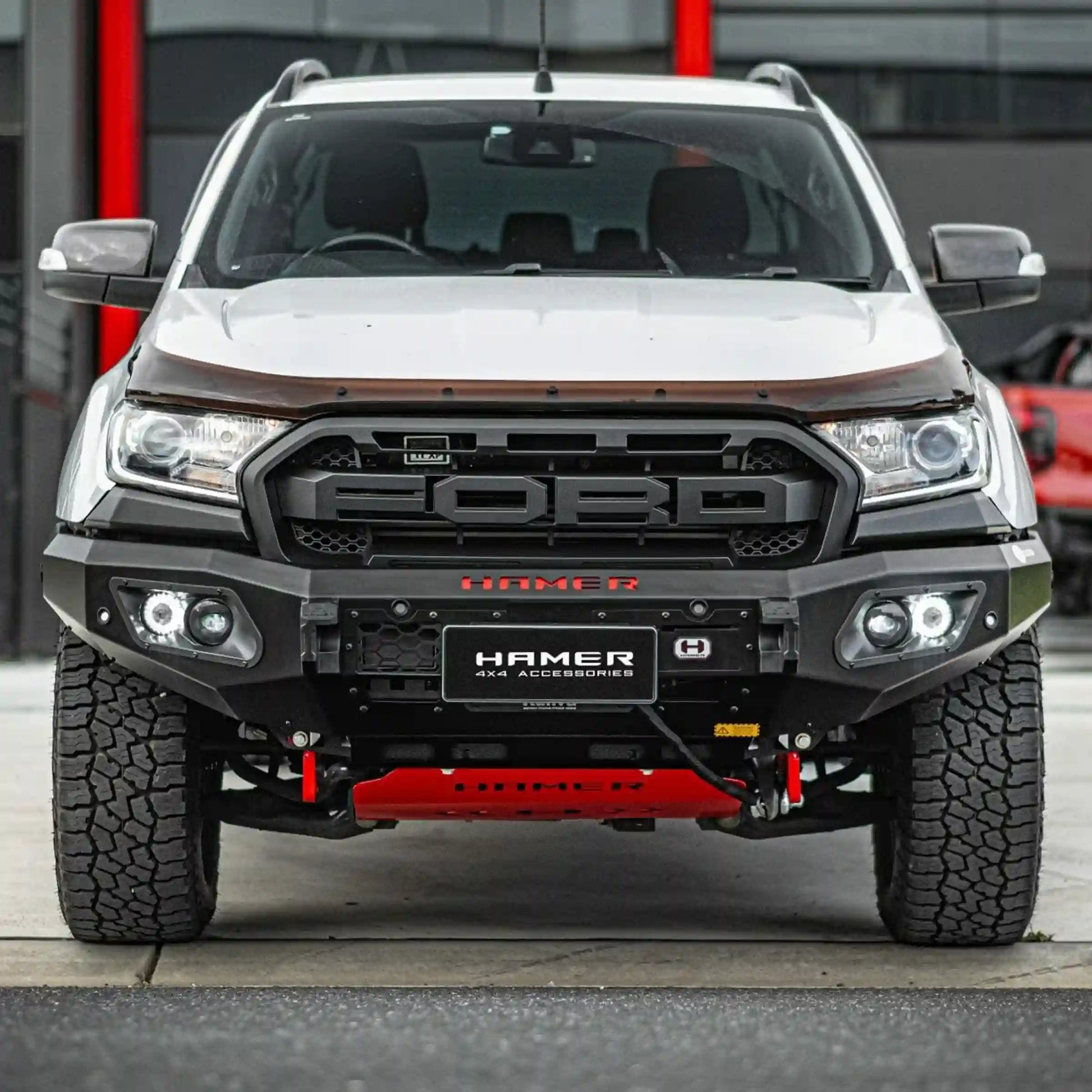 Front view of Hamer King Series Bull Bar fitted to Ford Ranger PX2 and PX3 (2015 – 2022), showcasing sleek full bumper replacement, ADR compliance, and E-Mark certified LED lighting.