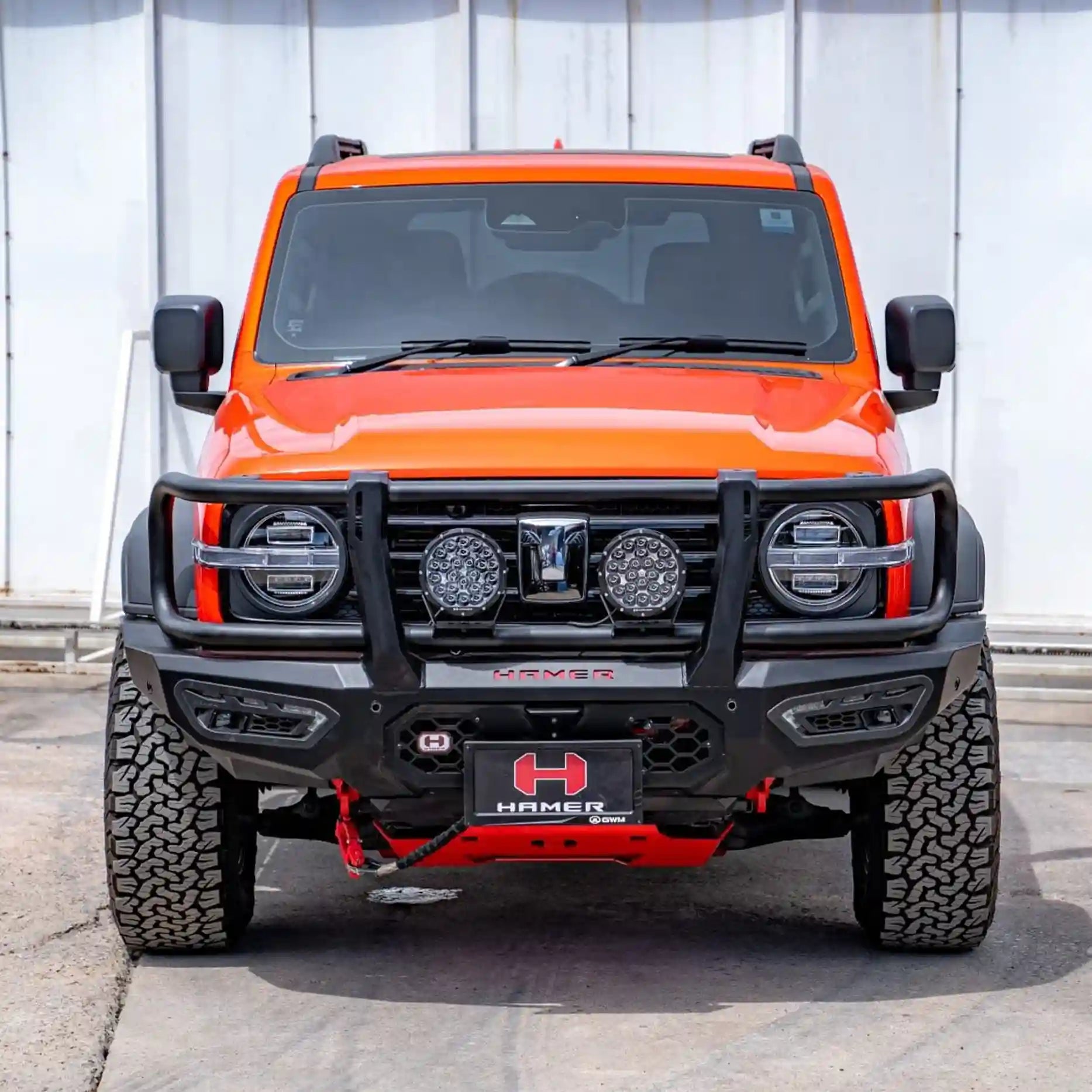 Front view of the GWM Tank 300 (2023 – Present) fitted with the Hamer Atlas Series Plus Bull Bar in matte black, showing its full bumper replacement design, LED lighting, and ADR compliance. Perfect for Newcastle and Hunter Valley off-road and city driving.