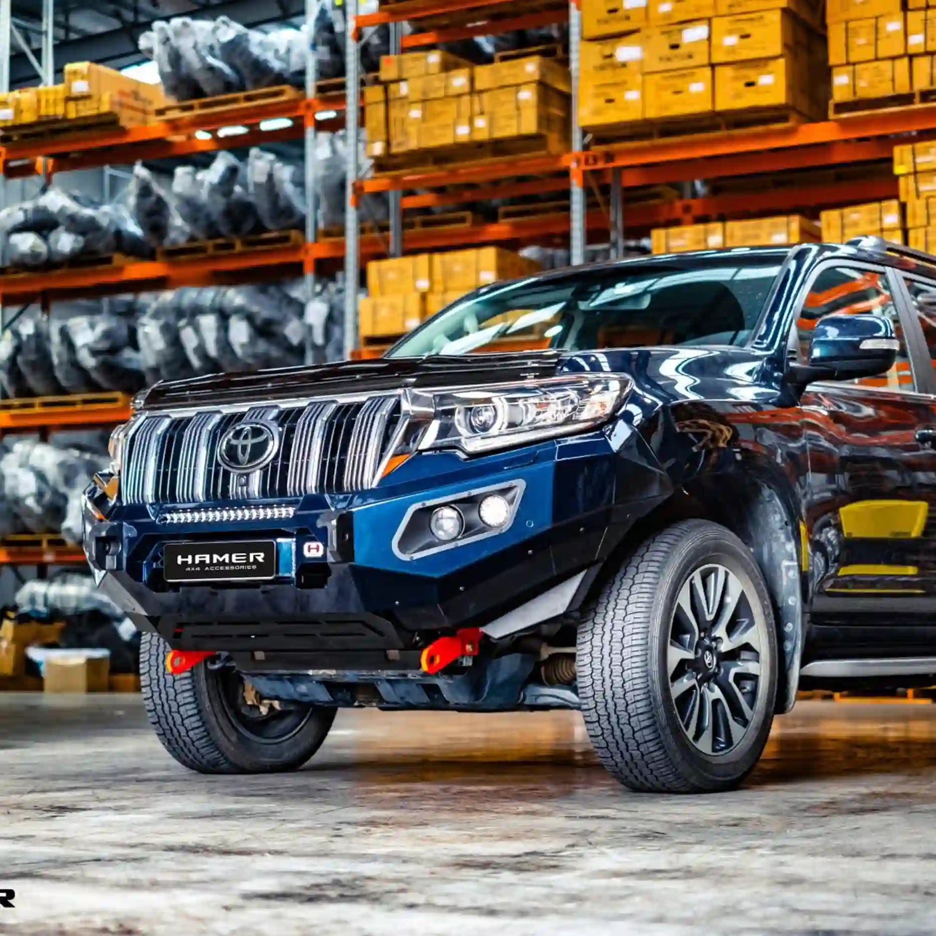 Right angle of Prado 150 Series with Hamer King Bull Bar, sleek bumper replacement with E-Mark certified LEDs.