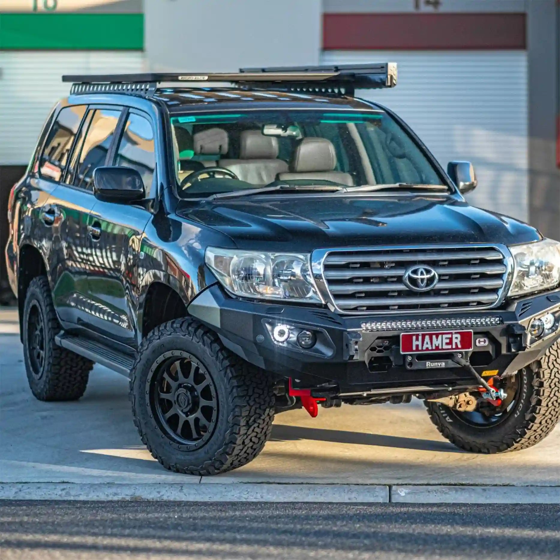 Left side view of Toyota Landcruiser 200 Series (2008–2015) fitted with Hamer King Bull Bar, strong 3mm steel plate construction.