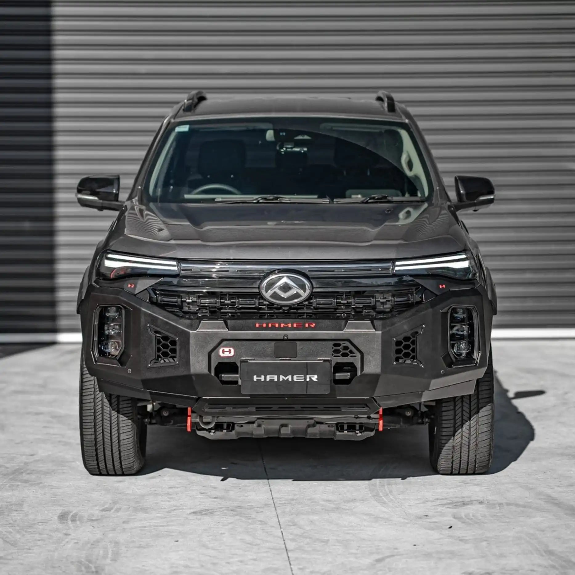 Close front angle of Hamer King Series Bull Bar on LDV T60 Max Plus, highlighting sleek integration, winch compatibility, and factory sensor support.