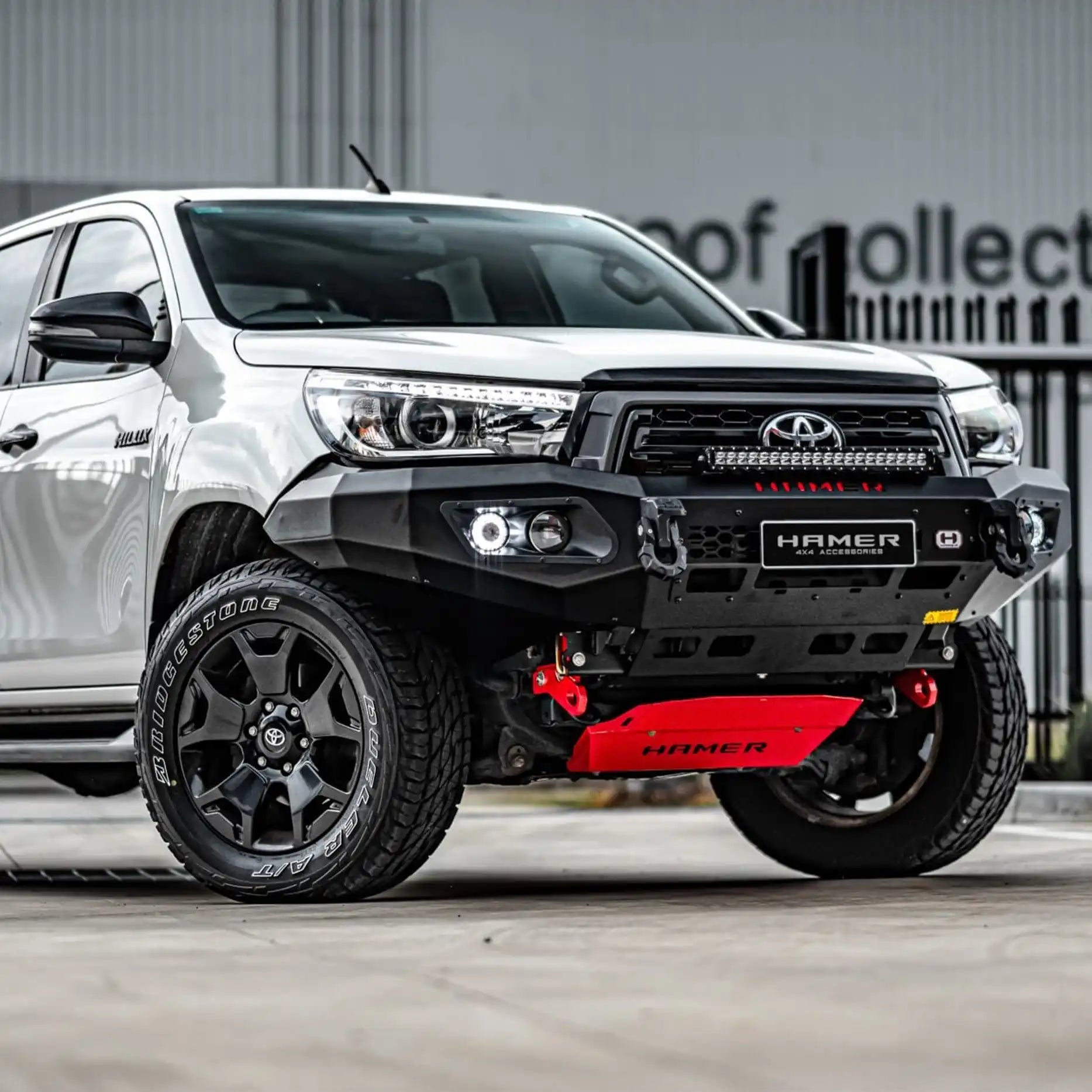Left side of Toyota Hilux (2018–2020) equipped with Hamer King Bull Bar, sleek integrated design with tough off-road protection.
