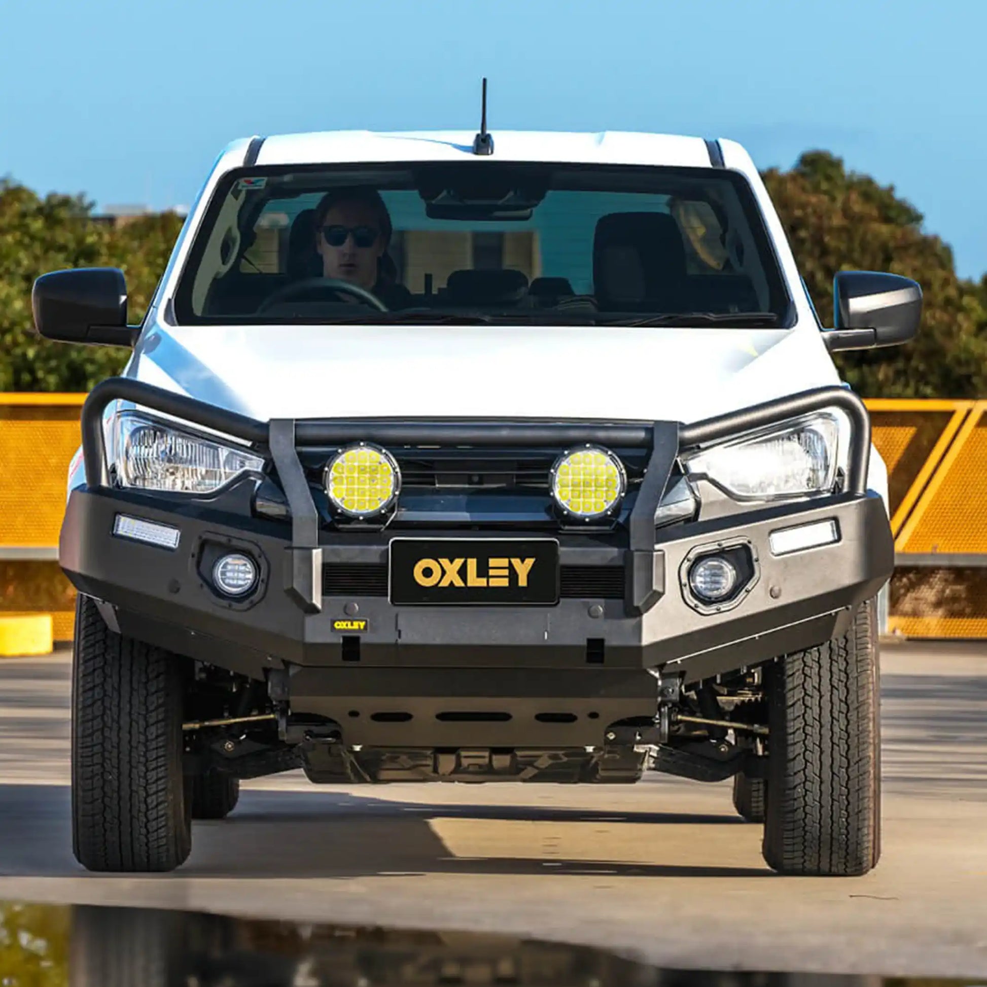 front installed oxley bull bar fitted to isuzu dmax 2019 2023 pre facelift adr compliant matte black bumper elevated 4x4