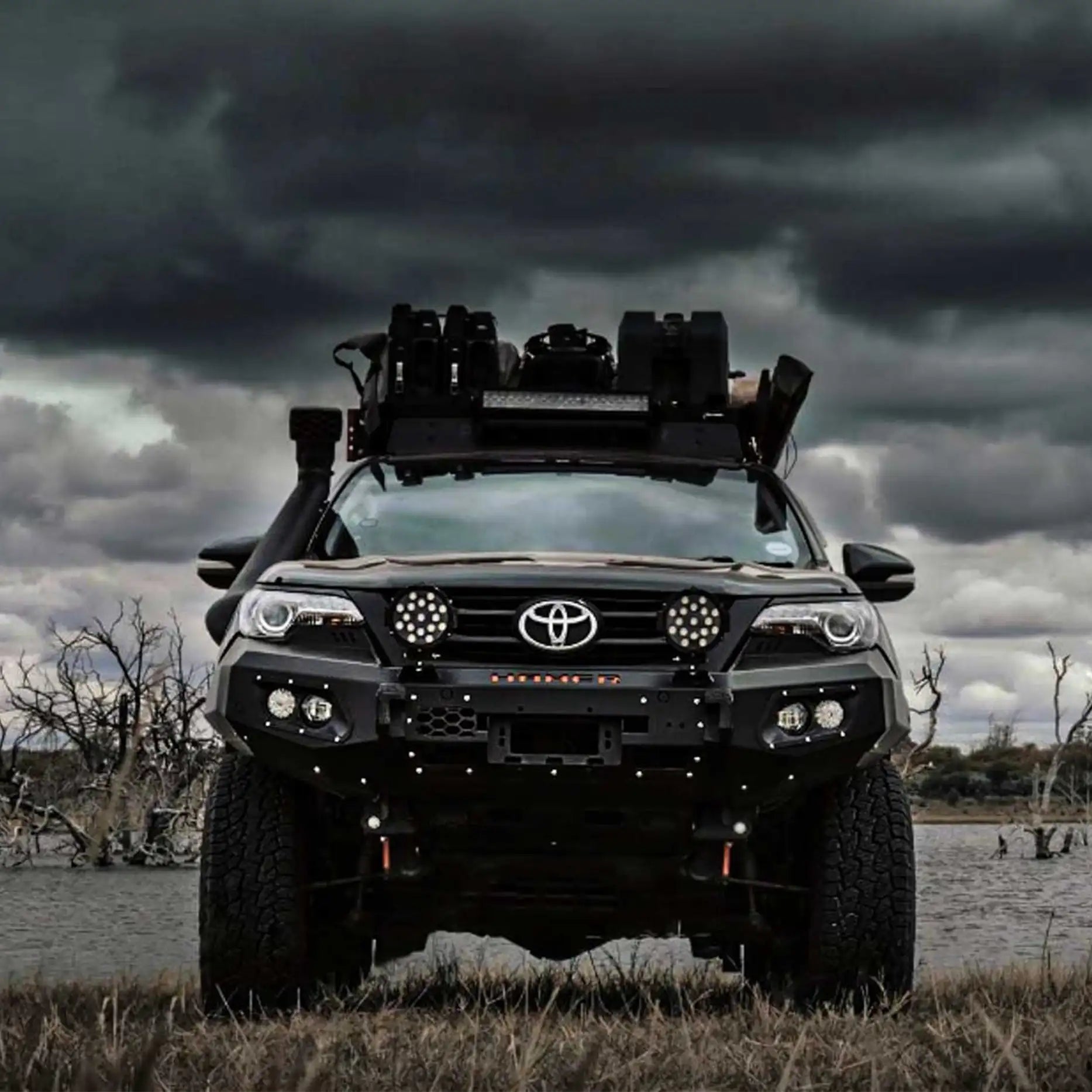 Front view of Toyota Fortuner (2015–2020) with Hamer King Series Bull Bar, tough matte black steel, ADR compliant protection.